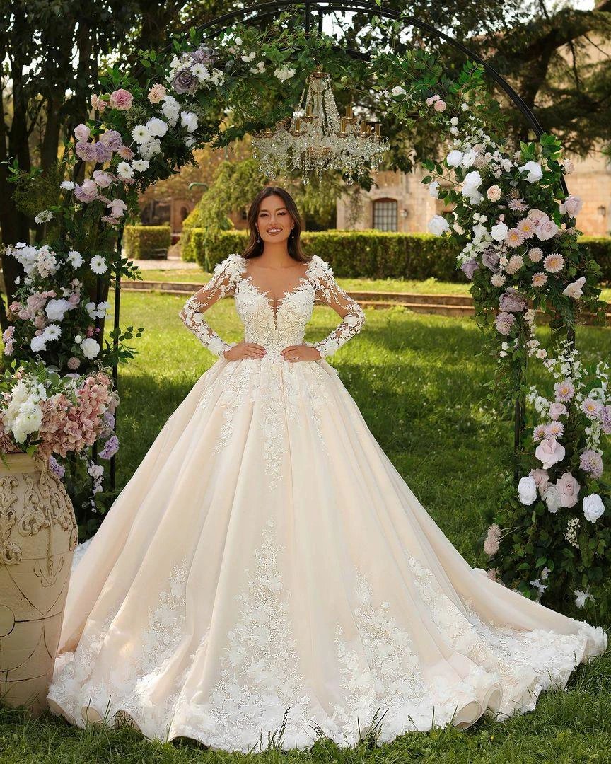 Sweetheart Long Ivory Princess Long Sleeves Appliques Wedding Dress With Train by misshow.com
