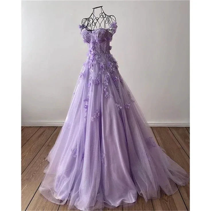 Elegant lavender tulle evening gown with floral appliqué on display, ZAPDRESS fashion