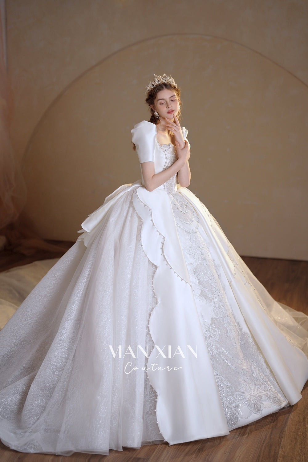 Regal Ivory Square-Neck Satin Ball Gown with Puff Sleeves, Pearl Embroidery & Oversized Bow Train m011