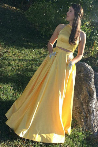 Vestido de fiesta largo de satén con cuello halter y bolsillo de cuentas, dos piezas (PSK374)