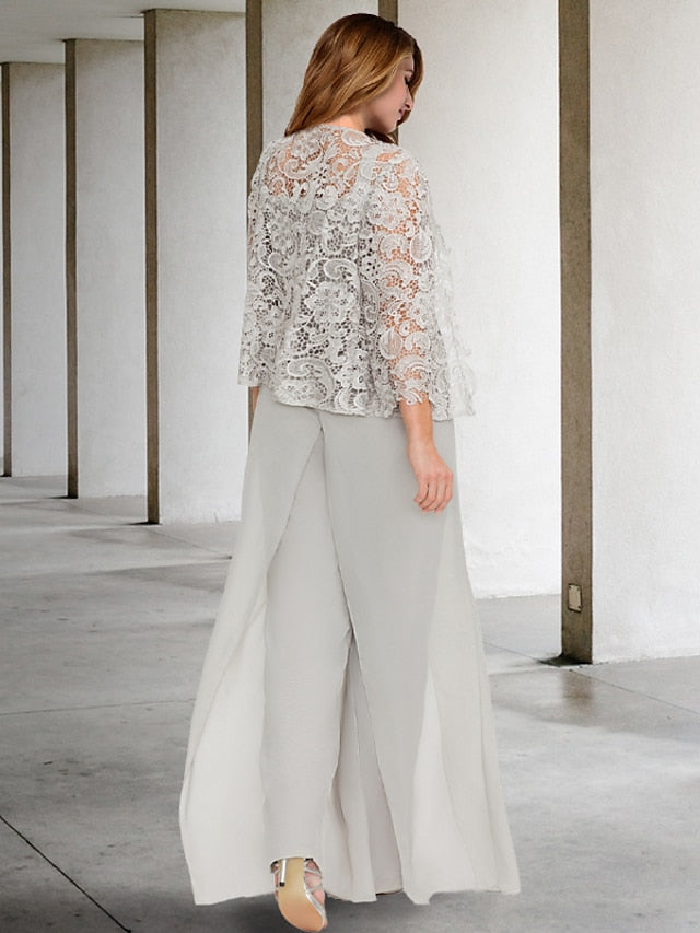 Chiffon-Hosenanzug mit quadratischem Ausschnitt und Jacke für die Mutter der Braut  Main Image