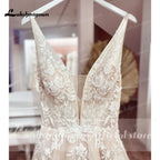 Vintage Lace V-Neck Tulle Wedding Dress Sleeveless Lace Bride Dresses Sexy Backless Open Back Robe De Mariee Customized