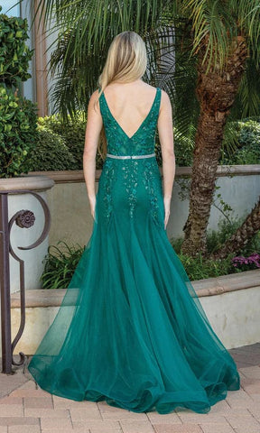 Ballkleid mit V-Ausschnitt und transparentem Oberteil SYP71