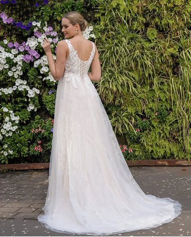 V-neck Wedding Dresses Empire Waist Lace-up Back Maternity Bride Dress White Garden Lace Bridal Gown for Pregnant Women Dress