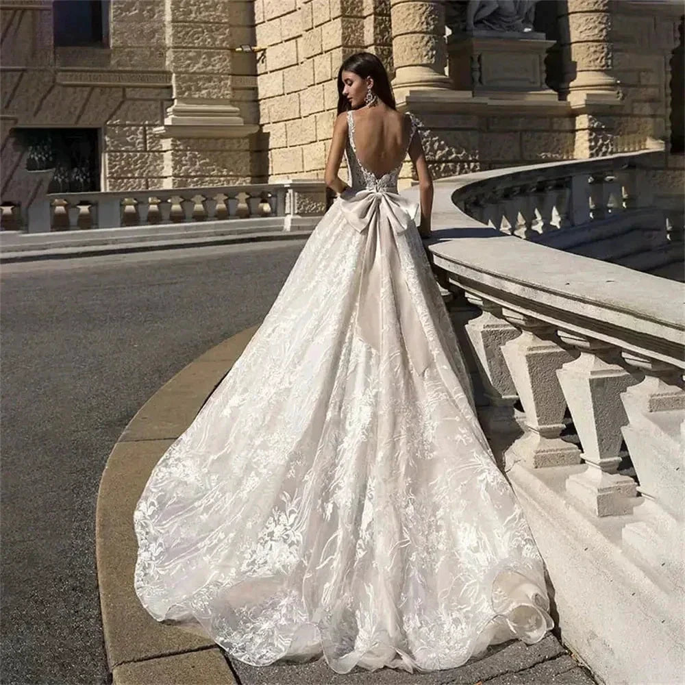 Vintage Spaghetti Straps Vestidos De Novia Elegant V-Neck Wedding Dresses Appliques Sleeveless Vestido De Noiva by payinti