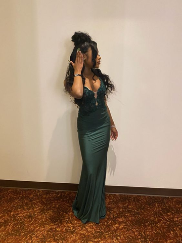 Vestido de noche verde de sirena con escote en V Y6288