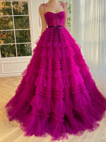 Blair | Vestido de fiesta largo de tul fucsia con capas y corte A sin tirantes