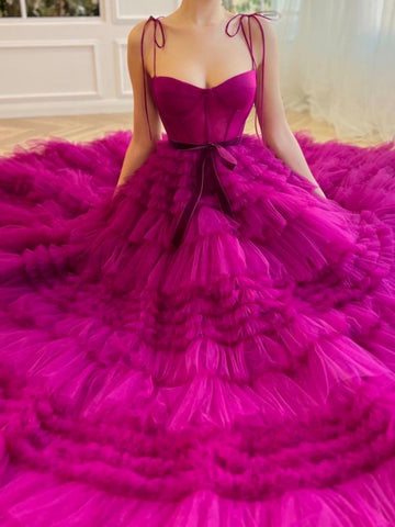 Blair | Vestido de fiesta largo de tul fucsia con capas y corte A sin tirantes