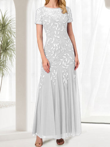 Vestido largo de sirena azul con cuello redondo para madre de la novia con cuentas