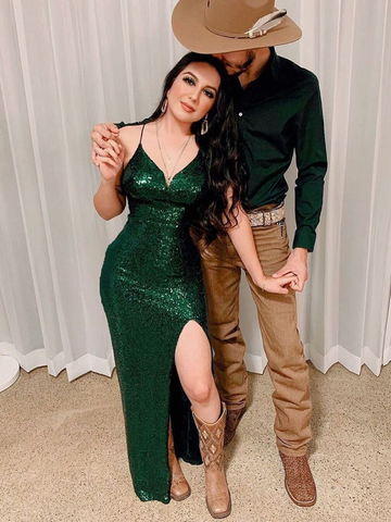 Vestido de noche con lentejuelas verde esmeralda y abertura Y2935