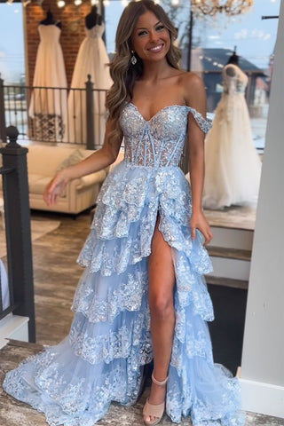 Vestido de fiesta estilo princesa con hombros descubiertos, corsé y volantes de encaje