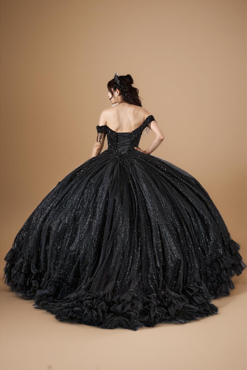 Black Off Shoulder Fringe Quinceanera Dress Beaded Applique Glitter Tulle Ball Gown (ZD17603)