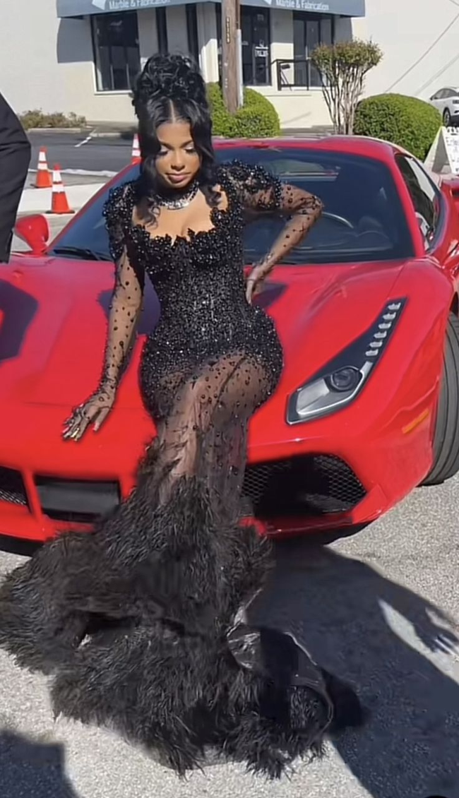 Luxury Black Tulle Beaded Feathers Prom Dress Formal Mermaid Evening Gown Y7929 Hover Image