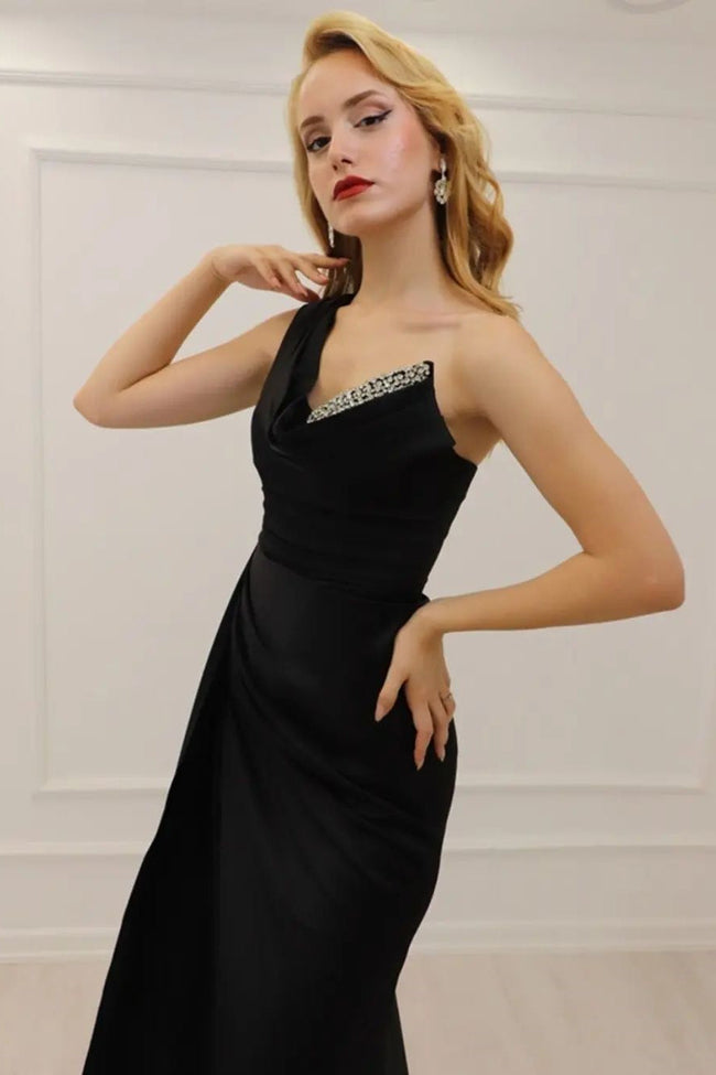 A-line Black One Shoulder Glitter Sleeveless Prom Dress With Slit Hover Image