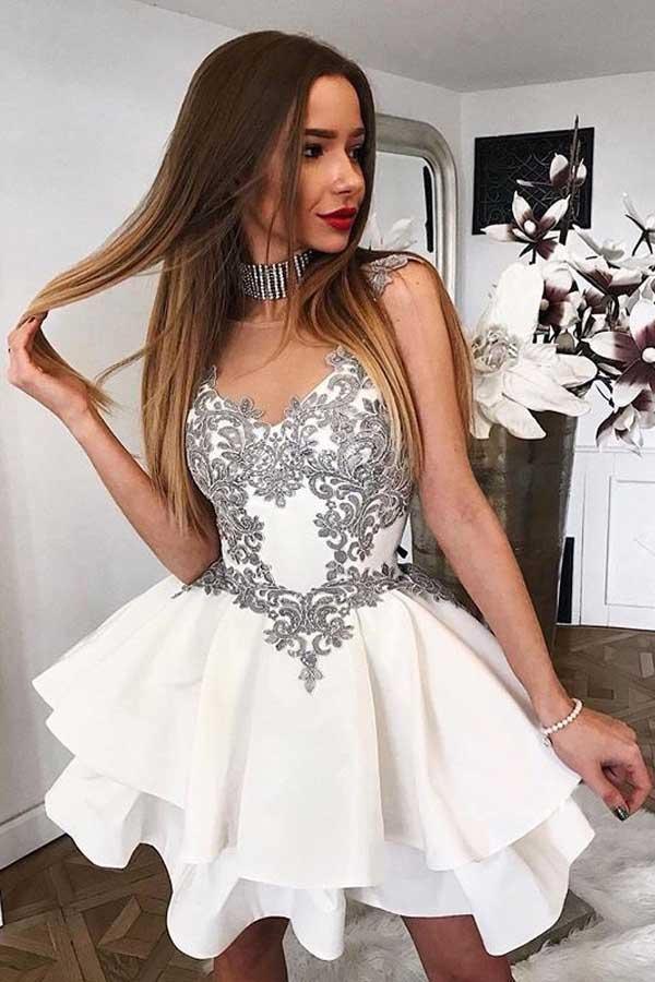 Vestido Branco de Regresso a Casa com Camadas e Aplicações, Curto, Modelo A-Line PD071