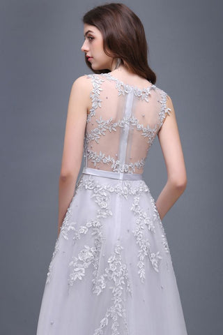 Bodenlanges A-Linien-Ballkleid aus Tüll mit Applikationen