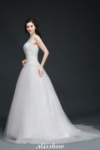 Zartes A-Linien-Brautkleid mit hohem Ausschnitt