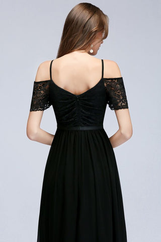 Vestido de dama de honor de gasa con encaje negro, escote en V y corte A largo