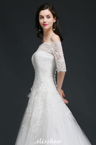 A-Linie Off-the-Shoulder Hofschleppe Tüll Brautkleider mit Knöpfen