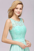 A-Line Ruffles Bridesmaid Dress Lace Scalloped Sleeveless Floor-Length Wedding Party Dress