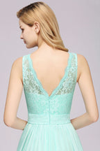 A-Line Ruffles Bridesmaid Dress Lace Scalloped Sleeveless Floor-Length Wedding Party Dress