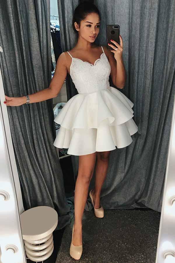 A-Linie Spaghettiträger Stufen Kurzes Satin Homecoming Kleid mit Spitze PD025