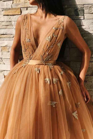 Vestido de fiesta de tul dorado con escote en V, espalda descubierta y apliques, PD227