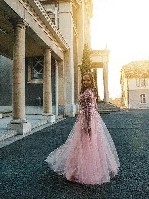 A-Line/Elegant Tulle Applique Long Sleeves V-neck Floor-Length Prom Dresses by misshow.com