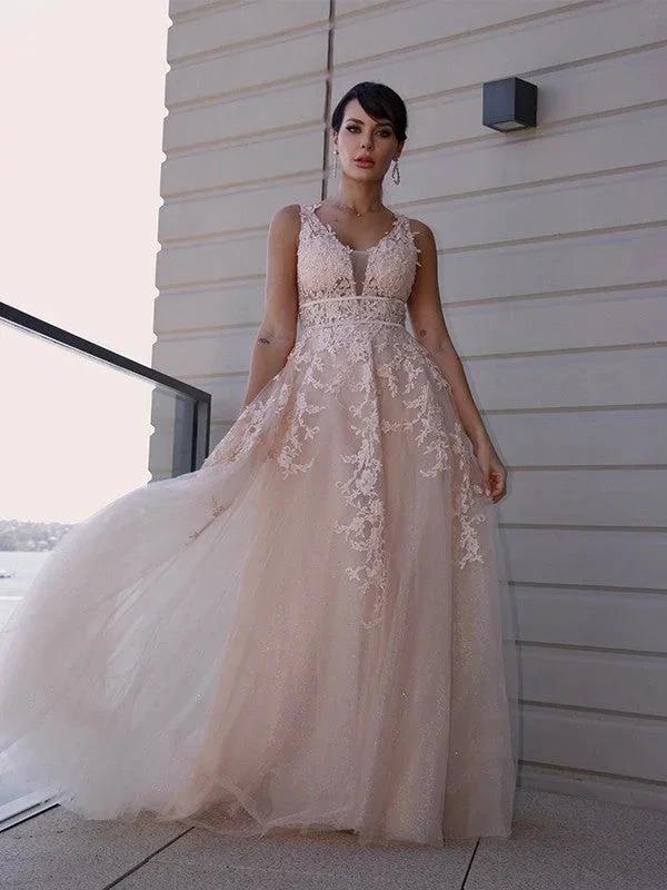 A-Line/Elegant Tulle Applique Scoop Sleeveless Prom Dresses by misshow.com