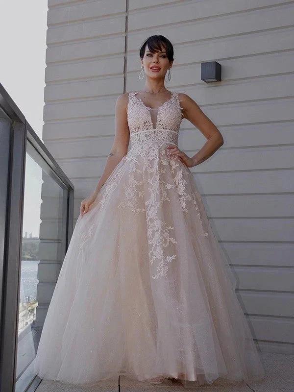 A-Line/Elegant Tulle Applique Scoop Sleeveless Prom Dresses by misshow.com