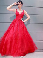 A-Line/Elegant Tulle V-neck Floor-Length Applique Sleeveless Prom Dresses by misshow.com