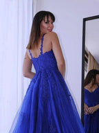 A-Line/Elegant Tulle V-neck Sleeveless Applique Prom Dresses by misshow.com