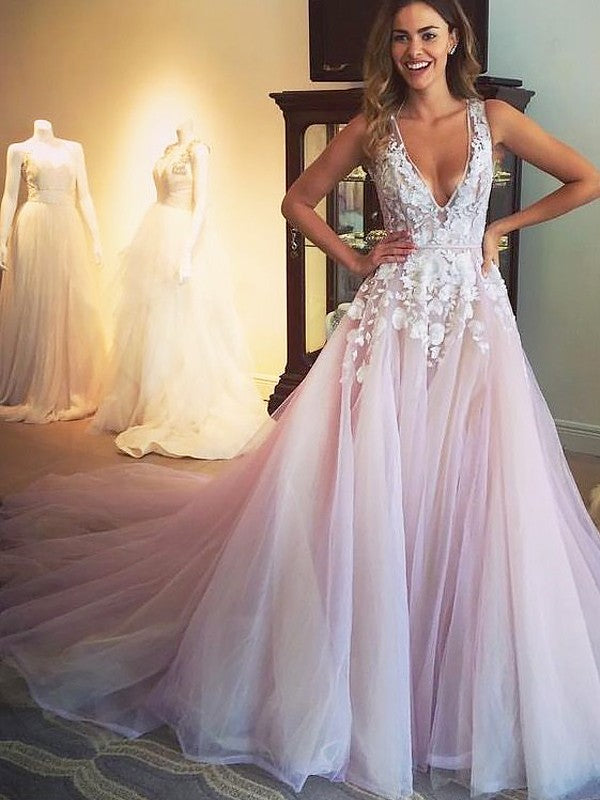 A-Line/Elegant V-neck Tulle Sleeveless Applique Prom Dresses Hover Image