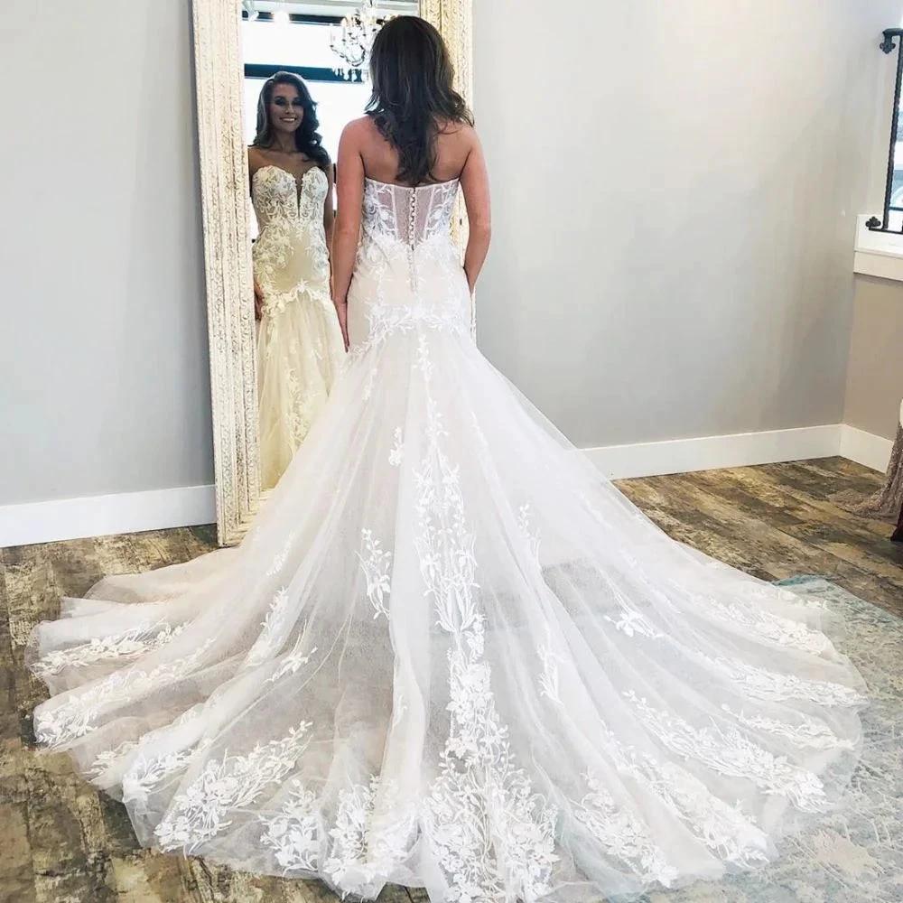 Affordable V-Neck Sleeveless Lace Bridal Wears by misshow.com