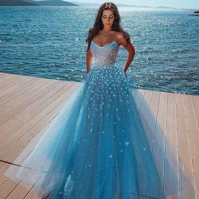 Alluring Strapless Sweetheart Tulle Beading Prom Dress by misshow.com