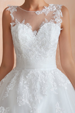 Erstaunliches langes A-Linien-Brautkleid aus Spitze und Tüll mit Applikationen