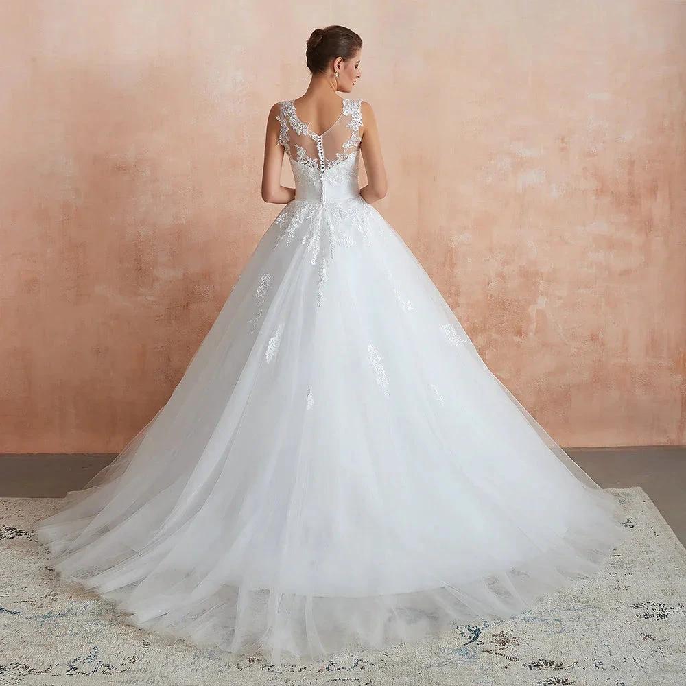 Amazing Long A-line Appliques Lace Tulle Wedding Dress by BIZTUNNEL