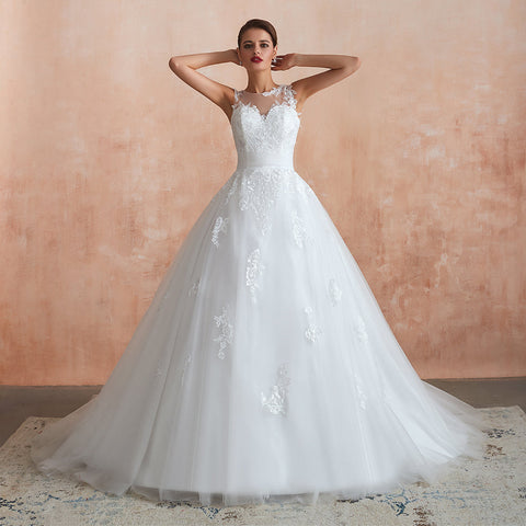 Erstaunliches langes A-Linien-Brautkleid aus Spitze und Tüll mit Applikationen