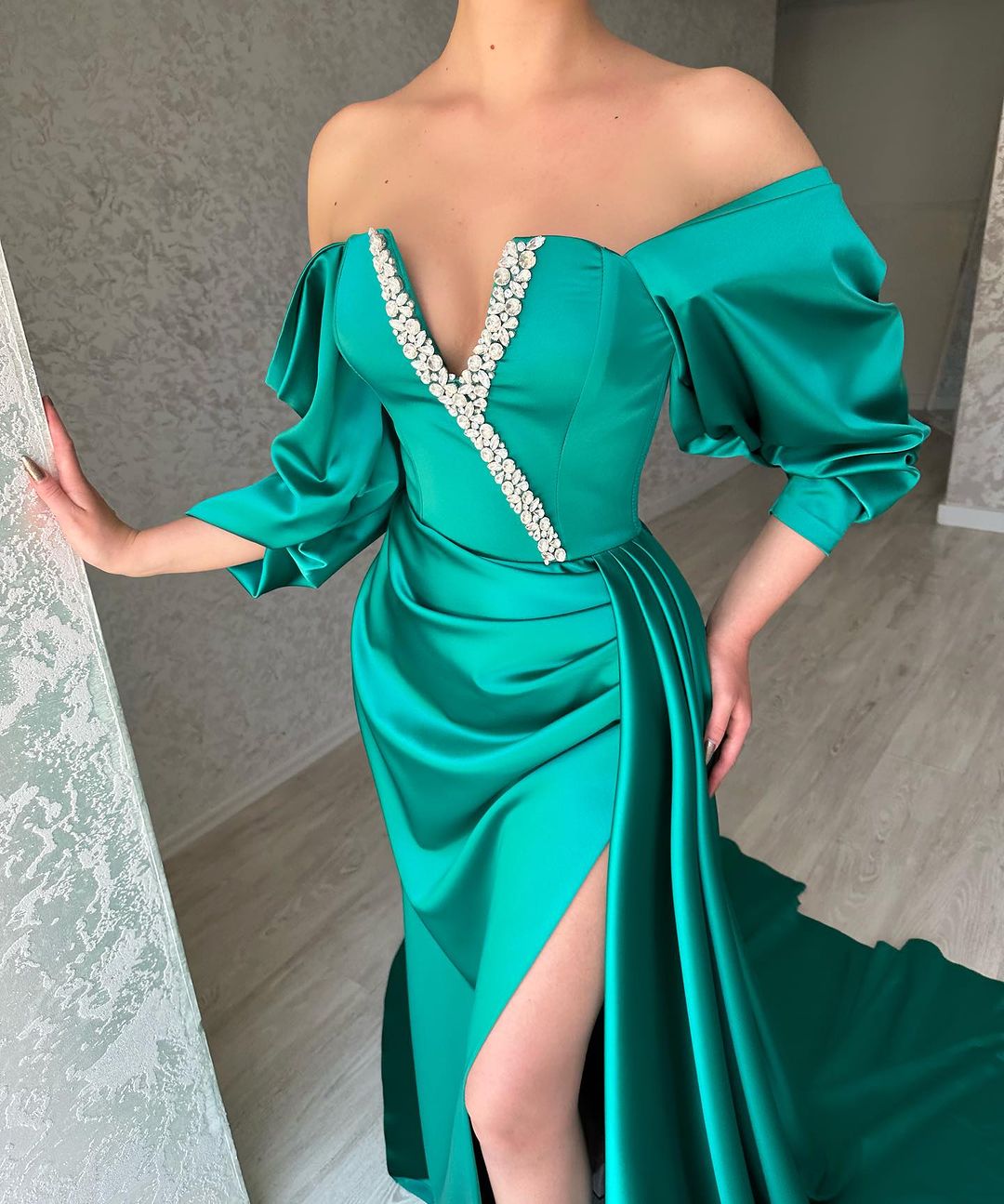 Amazing Long Green A-line Off-the-shoulder Prom Dress With Slit