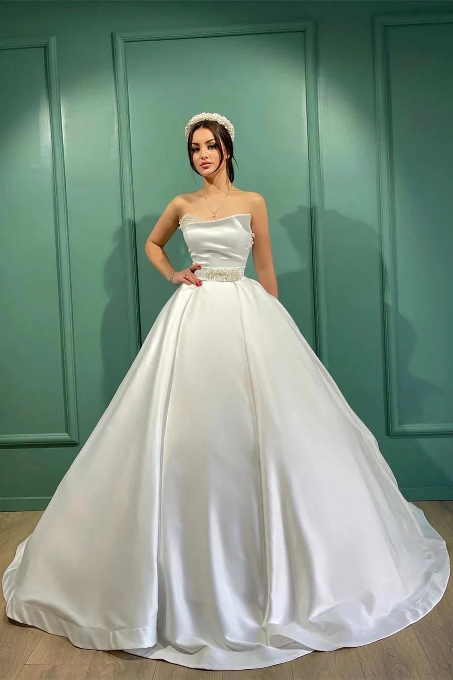 Amazing Long White A-line Strapless Wedding Dress With Pearls by misshow.com