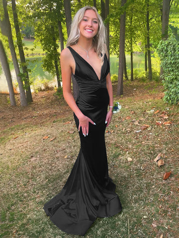 Anwea | Tief ausgeschnittenes, blaues, gerüschtes Meerjungfrau-Ballkleid aus Satin 