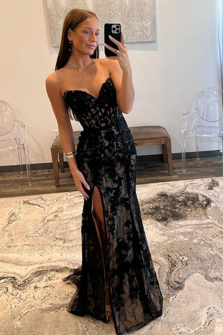 Lyric | Vestido de fiesta de encaje sin tirantes de sirena con abertura