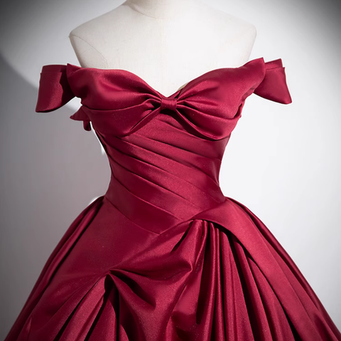Vestido de fiesta elegante de satén burdeos con pliegues, corte A, Y7661