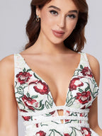 A-Line Deep V-neck Lace Appliques Short Homecoming Dress by Cicinia