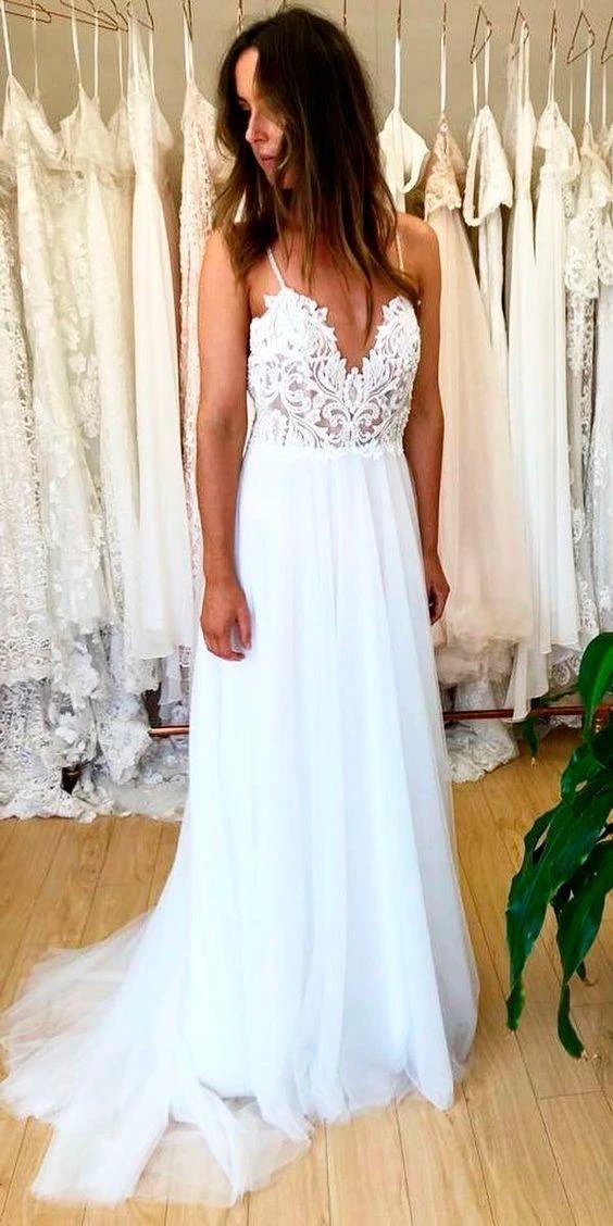 Backless Lace/Tulle Beach Wedding Dress Fashion Bridal Gown WD432 by pgmdress