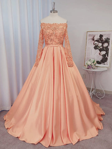 Duchesse-Linie Satin Lange Ärmel Perlen verziert Off-the-Shoulder Hof-schleppe Ballkleider