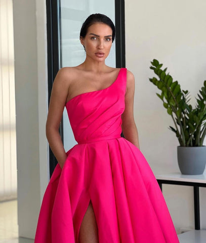 Ariella | Charmantes A-Linie One-Shoulder-Ballkleid in Fuchsia mit Pailletten und Schlitz