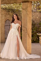 Beautiful A-Line Lace Sweetheart Sleeveless White Long Wedding Dress With Appliques Split by misshow.com