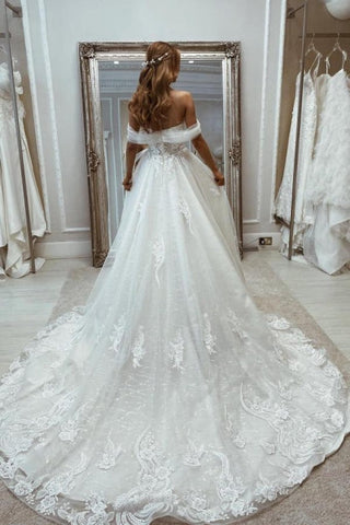 Wunderschönes A-Linien-Brautkleid mit schulterfreiem V-Ausschnitt und Spitze