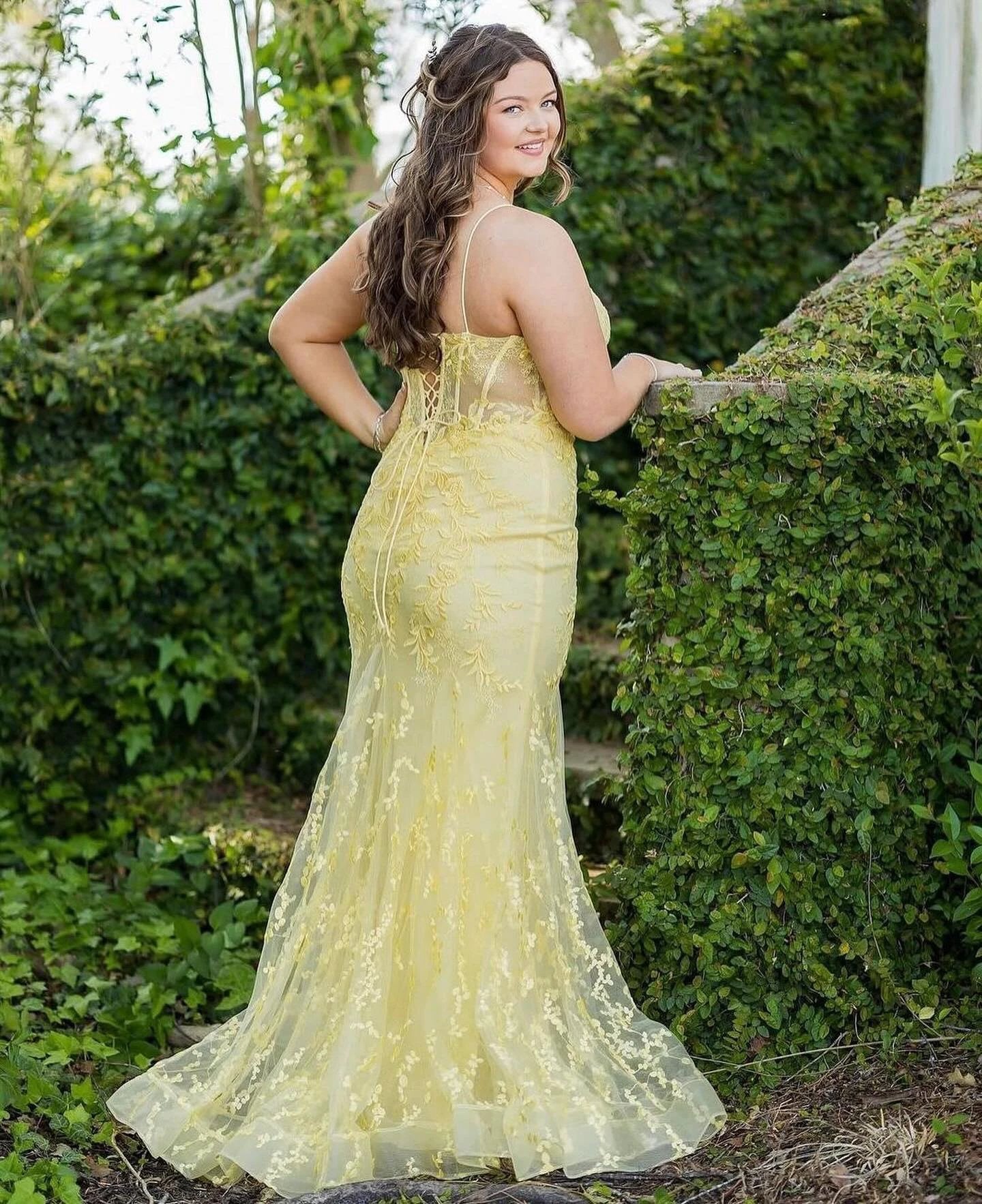 Beautiful Column Tulle Spaghetti Straps Sleeveless Prom Dresses With Split Front by misshow.com